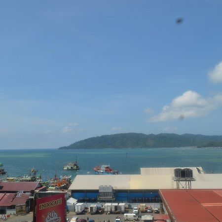 Pinay Home- The Shore Kota Kinabalu Esterno foto