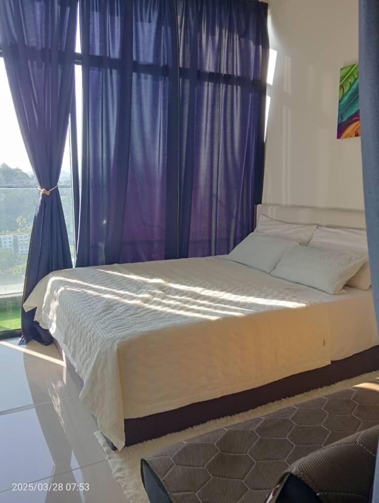 Pinay Home- The Shore Kota Kinabalu Esterno foto